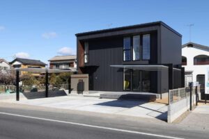 福富住宅施工事例(黒い外壁の家、外観)